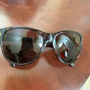 D&G Elegant Black and Gold Sunglasses